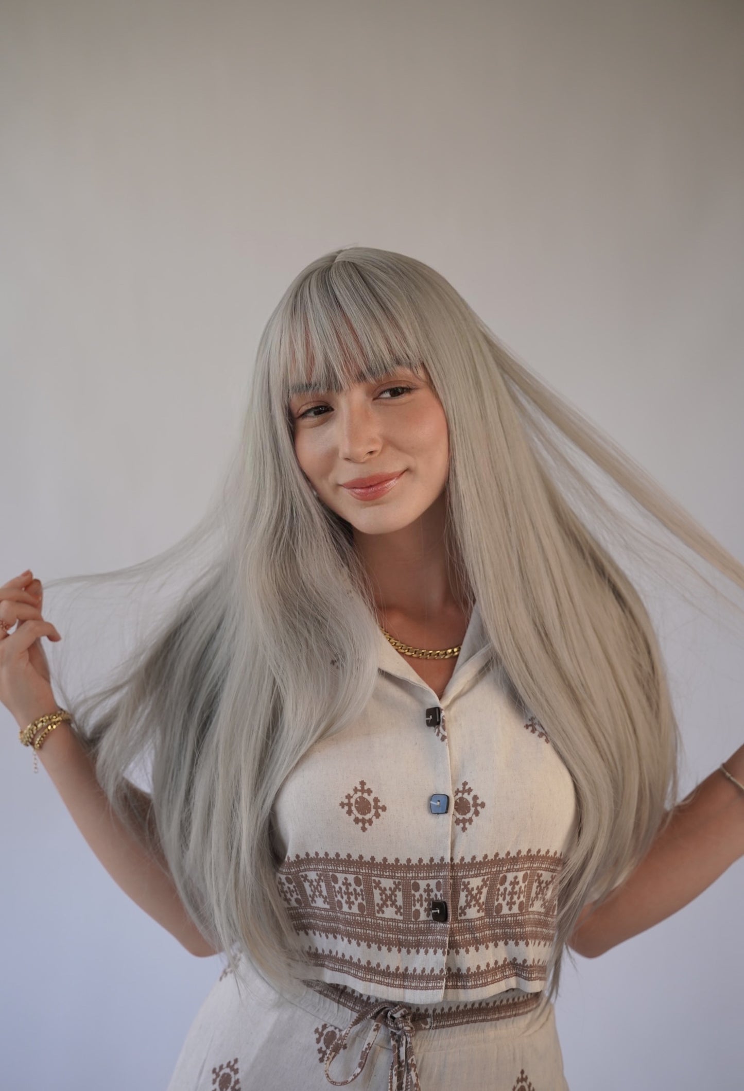 Silver Gray Wig Ash Grey Wig Ombre Gray Wig with Bangs Silver White Cosplay Wig Drag Queen Wig